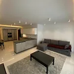 Daire Tigne Three Bedrooms Sliema