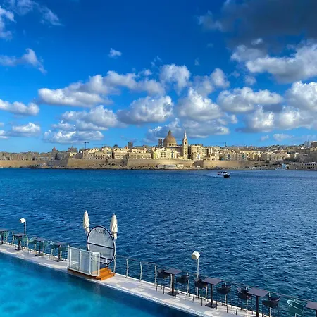 Tigné Three Bedrooms