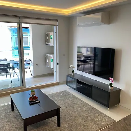 Appartement Tigné Three Bedrooms Sliema