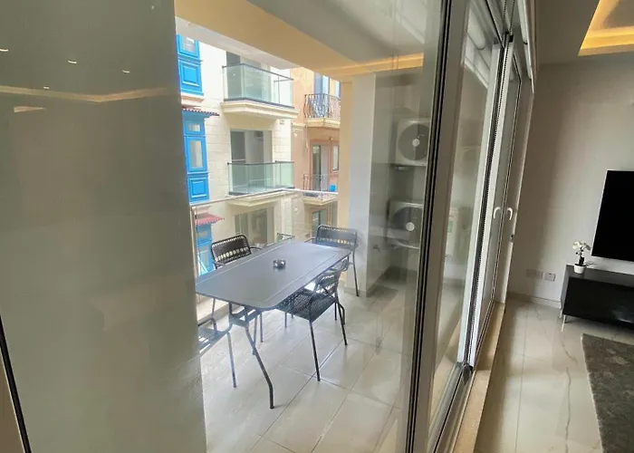 Tigne Three Bedrooms Apartmán Sliema