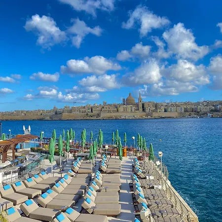 아파트 Tigne Three Bedrooms 슬리에마