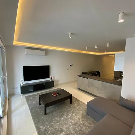 Tigné Three Bedrooms Sliema