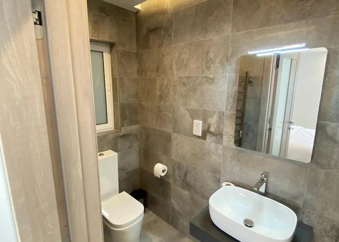 Tigne Three Bedrooms Apartament Sliema