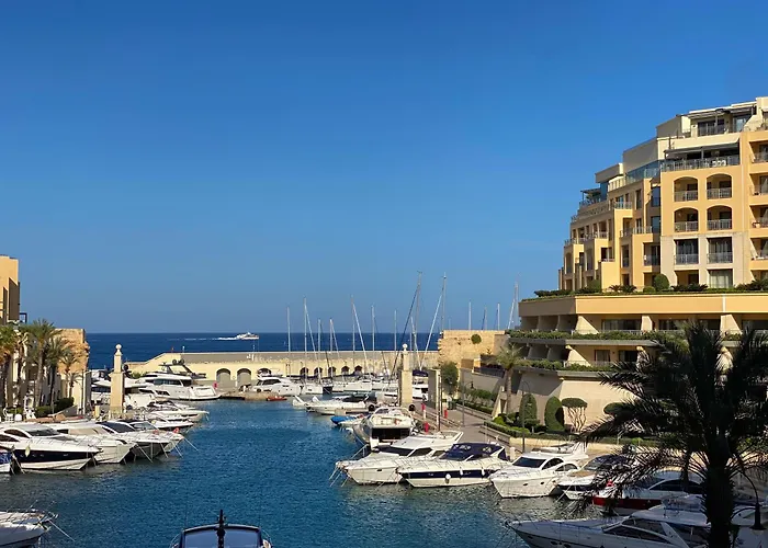 Tigne Three Bedrooms Apartament *