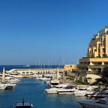 Tigne Three Bedrooms 公寓 *