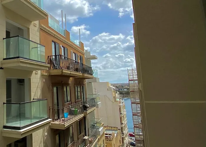 Tigne Three Bedrooms 斯利马