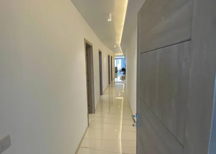 公寓 Tigne Three Bedrooms 斯利马