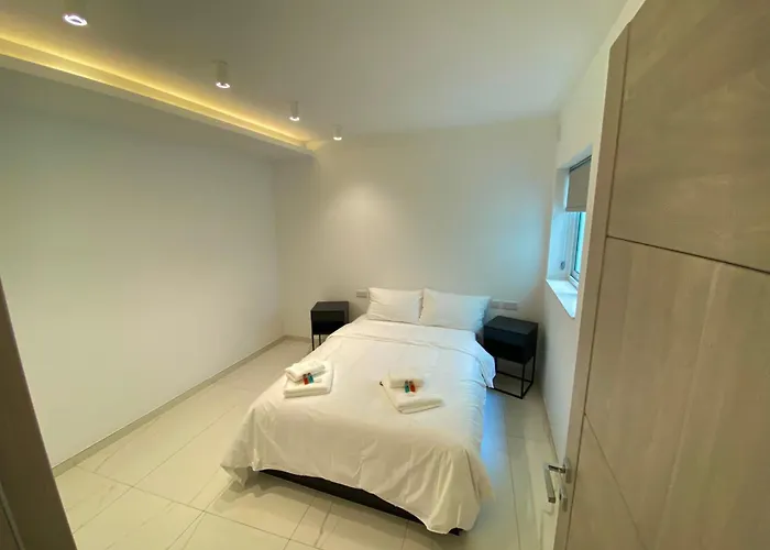 公寓 Tigne Three Bedrooms 斯利马