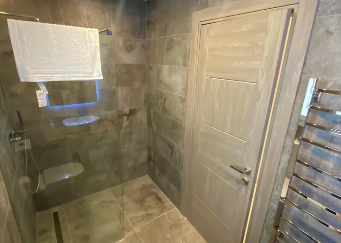 Tigne Three Bedrooms 斯利马