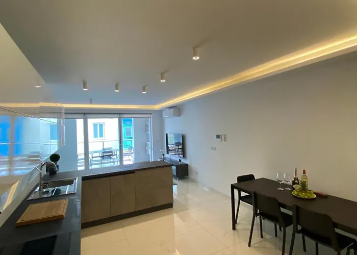 Tigne Three Bedrooms 斯利马