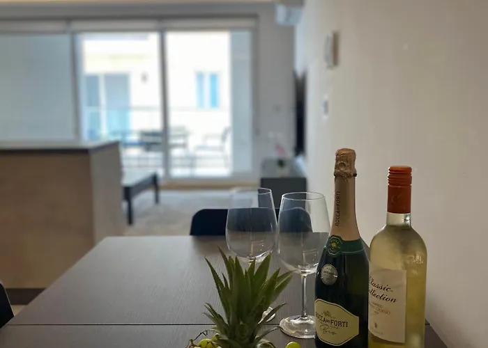 Tigne Three Bedrooms * 斯利马